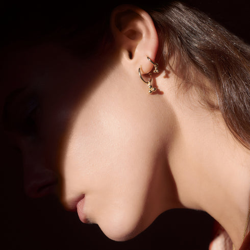 The Tres Charm Sleepers in Yellow Gold