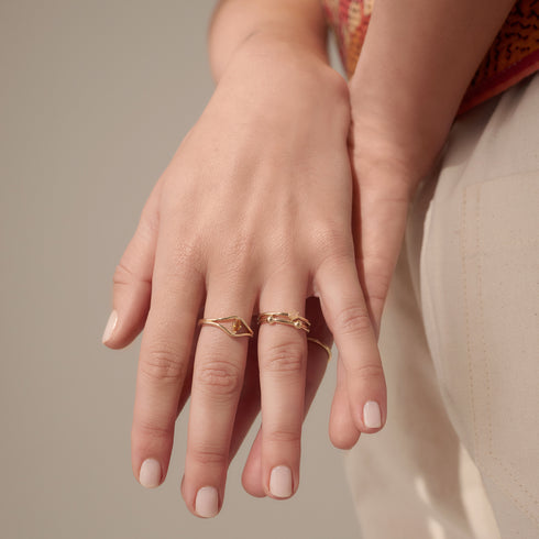 The Portal Ring with Moonstone in Yellow Gold