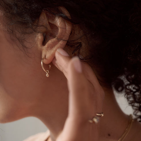 The Solo Charm Sleepers in Silver