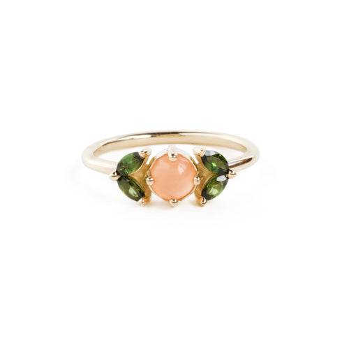 The Flor Ring in Yellow Gold