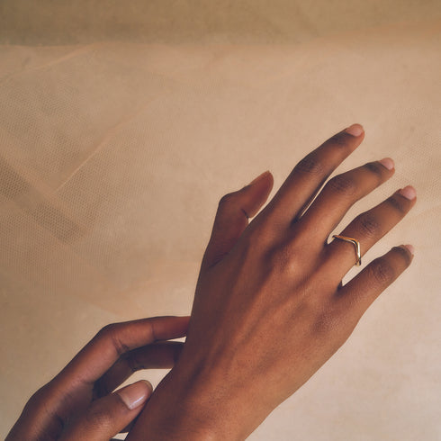 The Holly Arch Band in White Gold