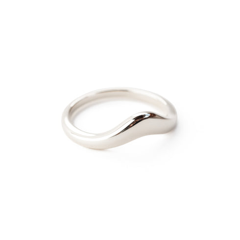The Holly Arch Band in White Gold