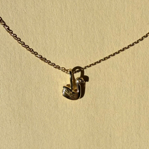 Swan Charm in Yellow Gold