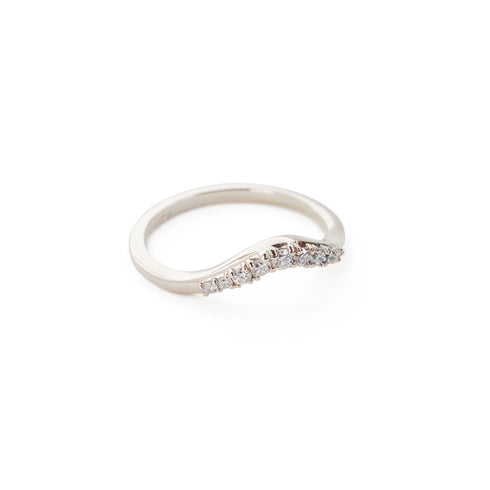 The Holly Arch Band with Diamonds