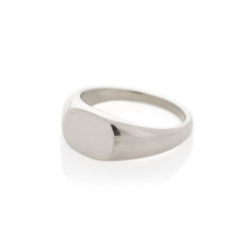 Oval Signet Ring in Silver