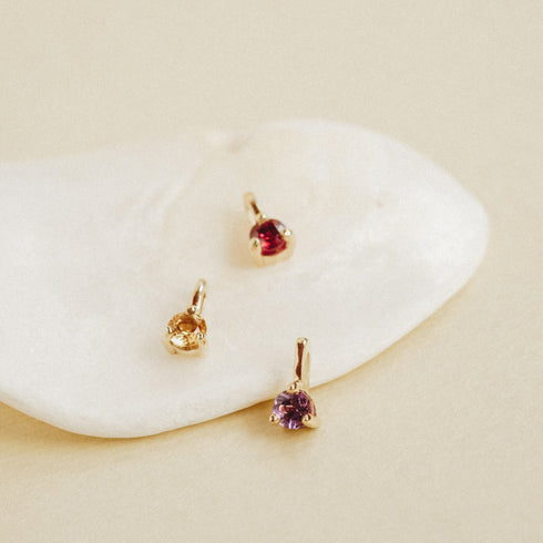 Three Claw Mini Amethyst Pendant Charm in Yellow Gold