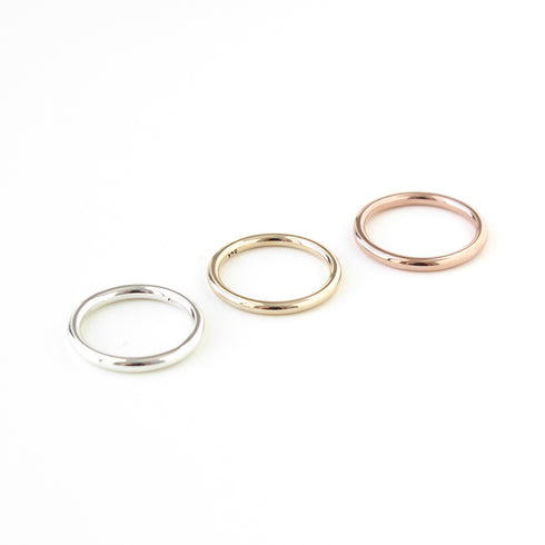 Full Round Band in Yellow Gold