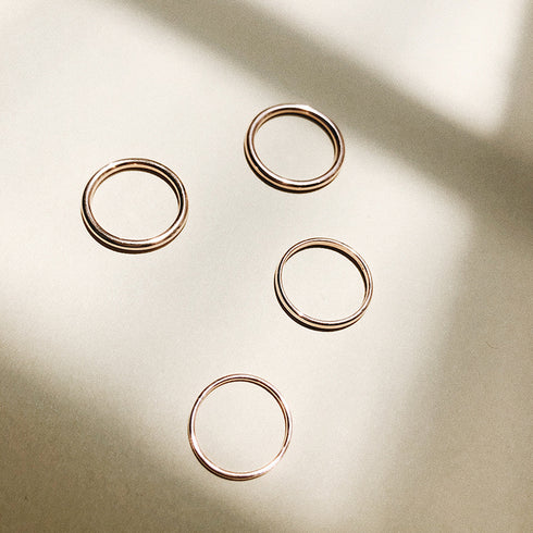 Full Round Band in White Gold