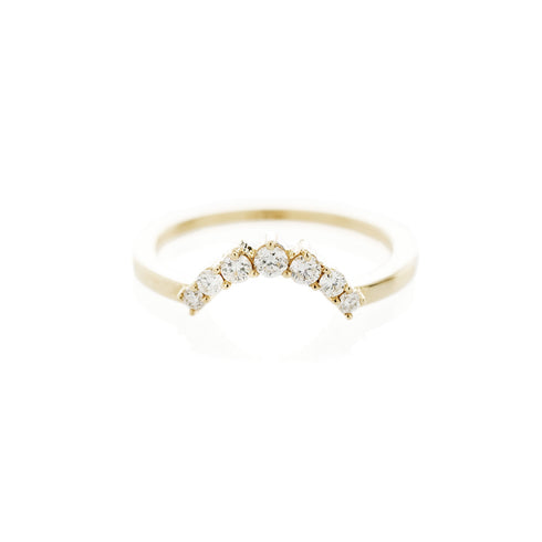 Tapering Diamond Arch Band in Yellow Gold