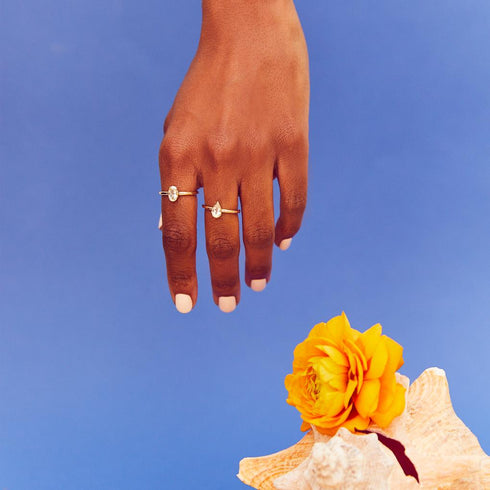 Partial Bezel Set Oval Prasiolite Ring in Yellow Gold